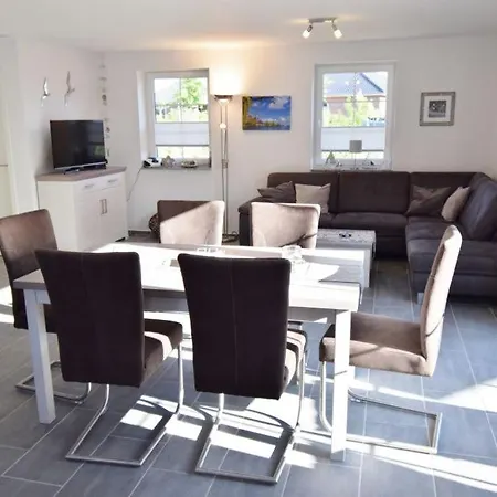 Holiday home Storchennest